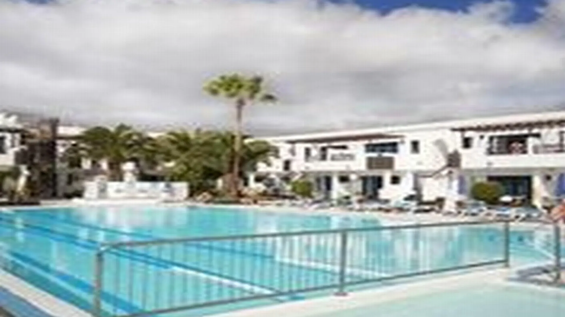 Aparthotel Plaza Azul Puerto del Carmen  Puerto del Carmen (Lanzarote)