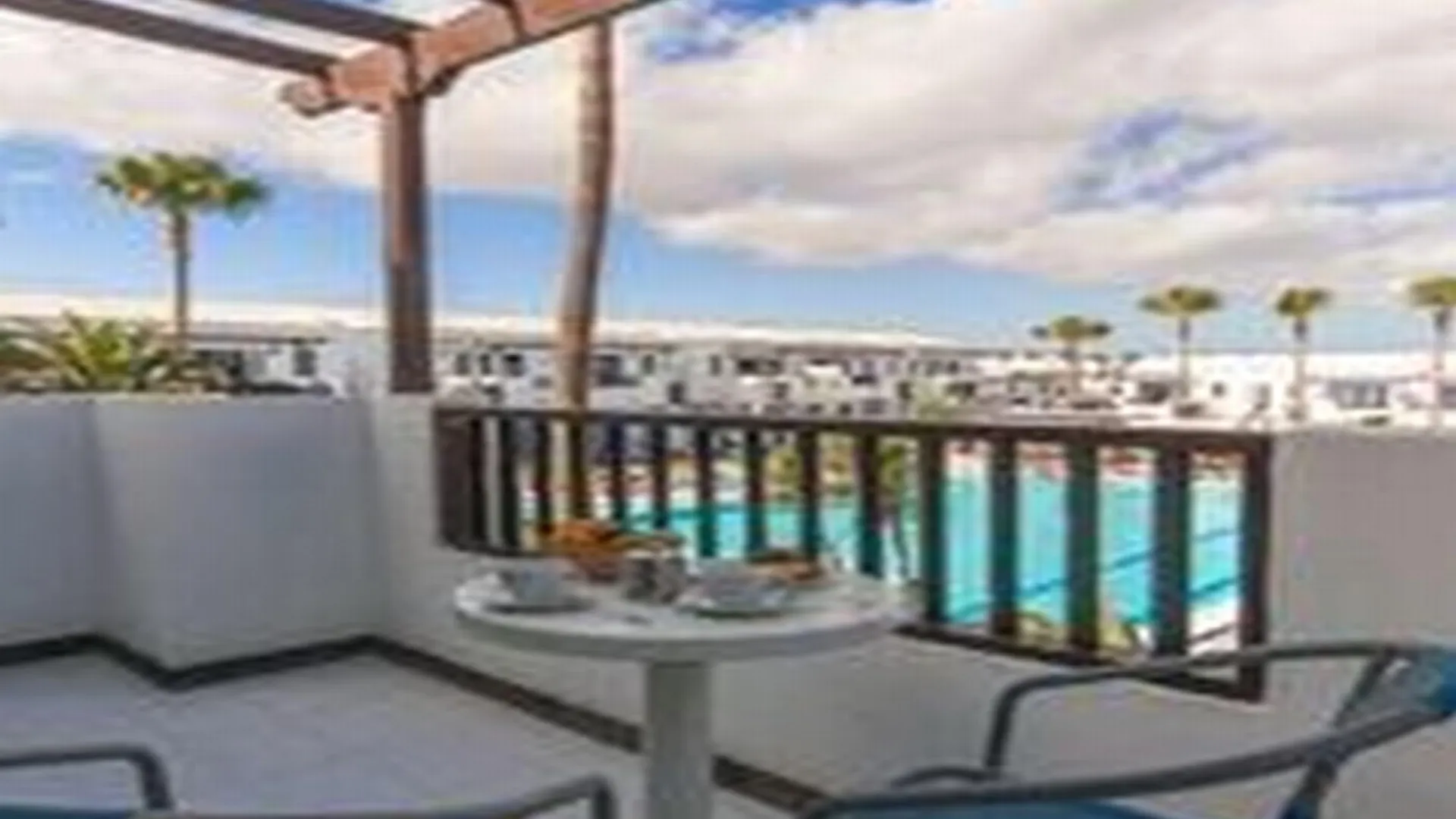 Plaza Azul Aparthotel Puerto del Carmen