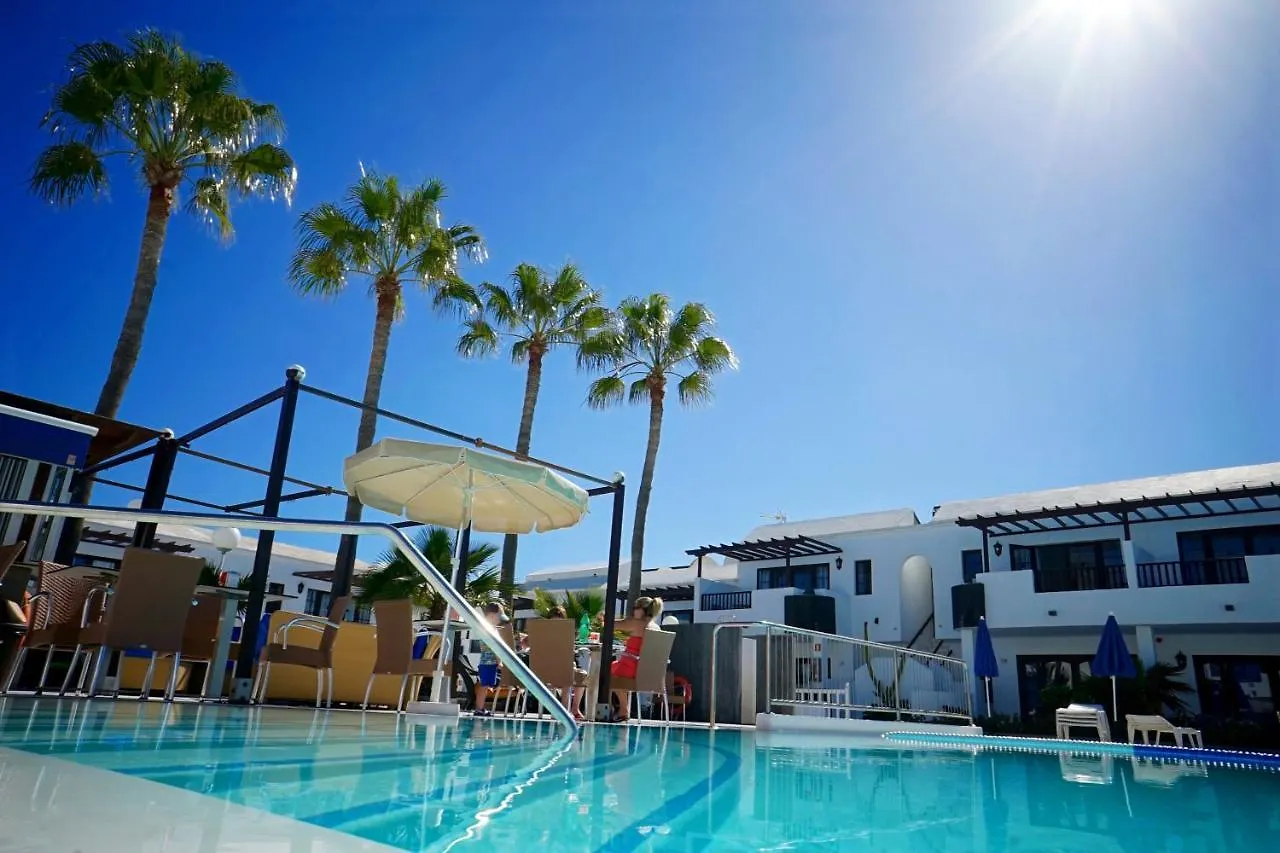 Plaza Azul Aparthotel Puerto del Carmen  2*, Puerto del Carmen (Lanzarote)